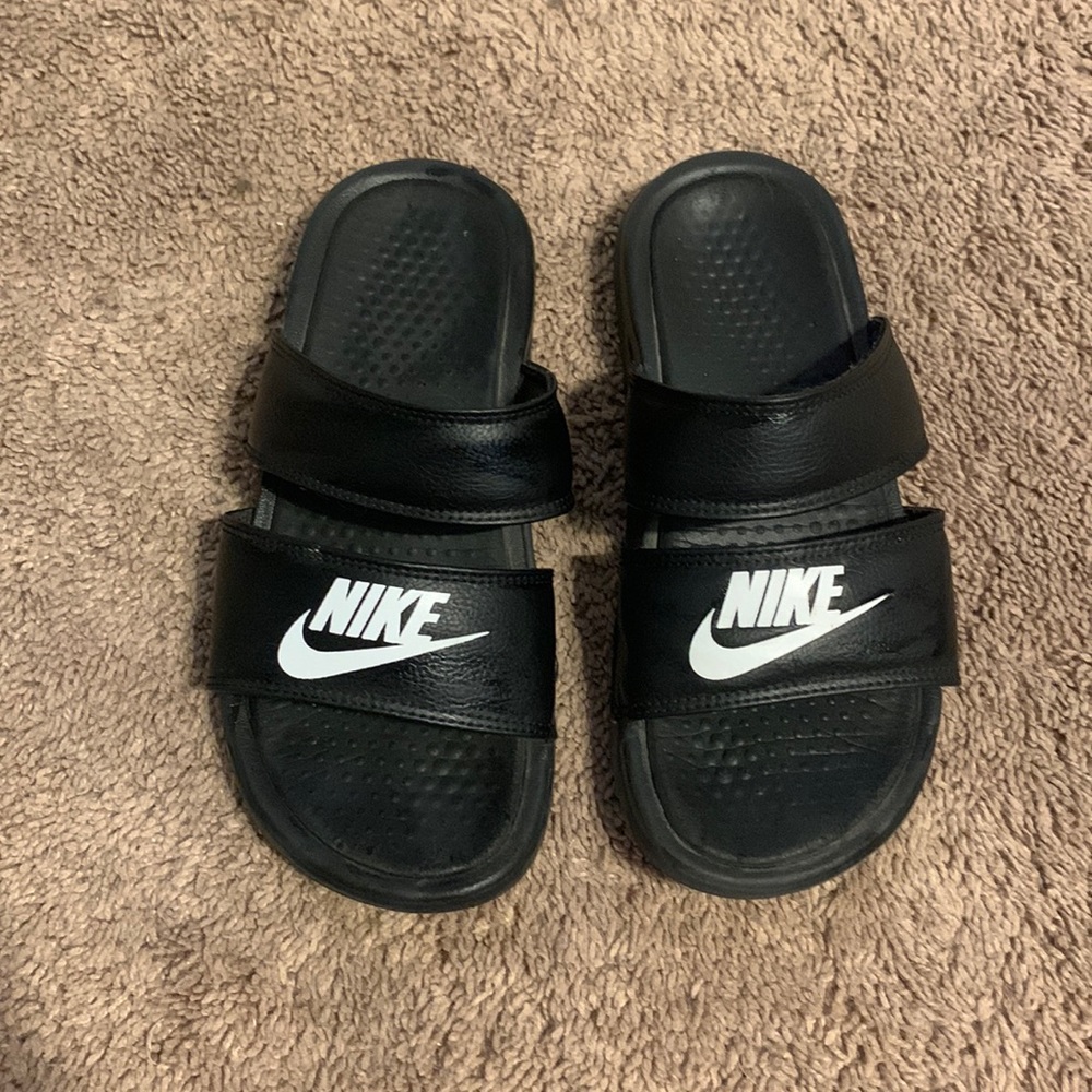 Nike slides